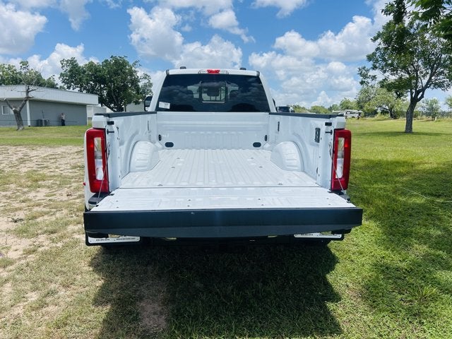 2026 Ford Super Duty F-350 DRW XLT