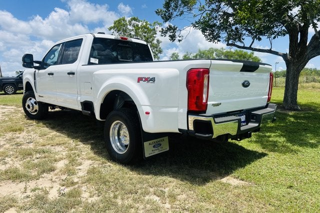 2026 Ford Super Duty F-350 DRW XLT