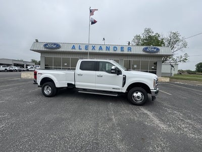 2026 Ford Super Duty F-350 DRW LARIAT