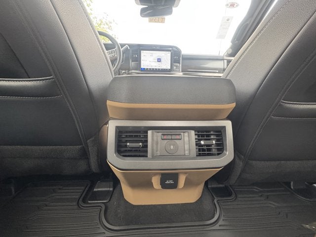 2026 Ford Super Duty F-350 DRW LARIAT