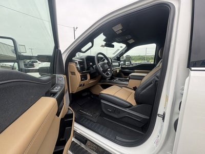 2026 Ford Super Duty F-350 DRW LARIAT
