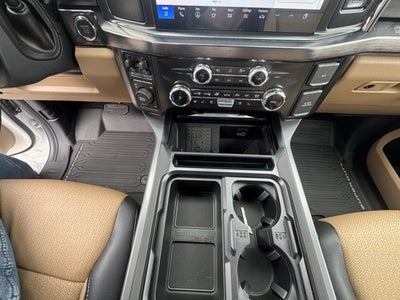 2026 Ford Super Duty F-350 DRW LARIAT