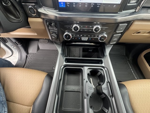 2026 Ford Super Duty F-350 DRW LARIAT