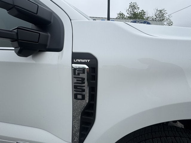 2026 Ford Super Duty F-350 DRW LARIAT