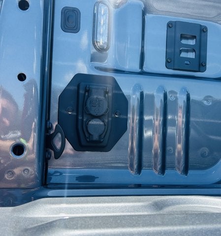 2026 Ford Super Duty F-350 DRW LARIAT