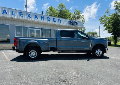 2026 Ford Super Duty F-350 DRW LARIAT