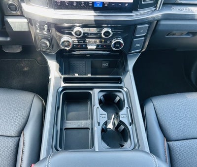 2026 Ford Super Duty F-350 DRW LARIAT