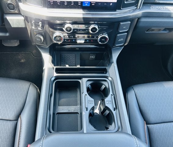 2026 Ford Super Duty F-350 DRW LARIAT