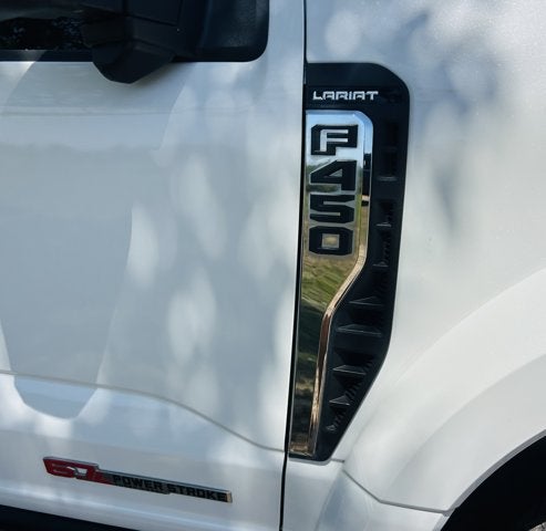 2023 Ford Super Duty F-450 DRW LARIAT