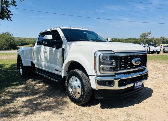 2023 Ford Super Duty F-450 DRW LARIAT