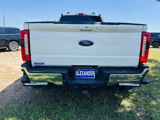 2023 Ford Super Duty F-450 DRW LARIAT