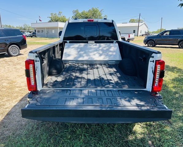 2023 Ford Super Duty F-450 DRW LARIAT