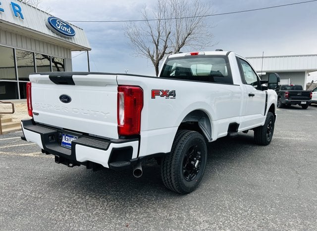 2026 Ford Super Duty F-350 SRW XL