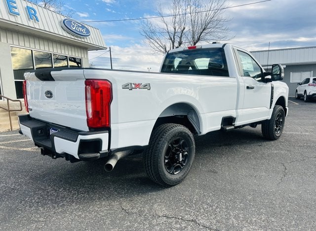 2026 Ford Super Duty F-350 SRW XL