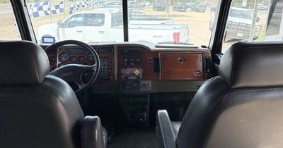 2005 PETERBUILT 335 Base