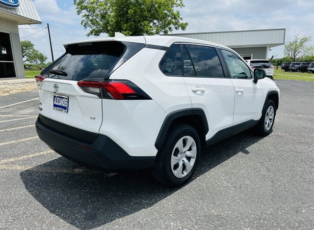 2024 Toyota RAV4 LE