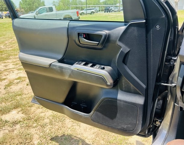 2020 Toyota Tacoma 2WD SR