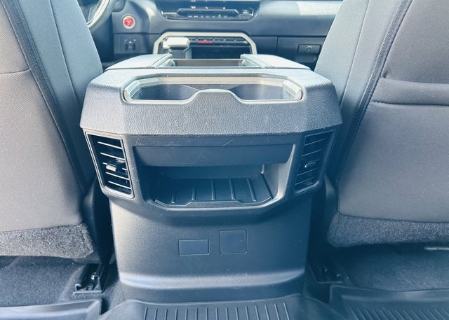 2022 Toyota Tundra 4WD SR5