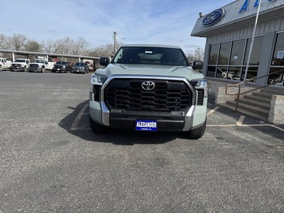 2022 Toyota Tundra 4WD SR5