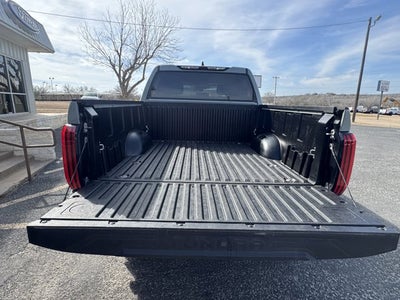 2022 Toyota Tundra 4WD SR5